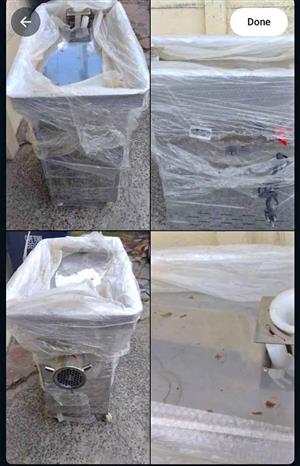 Freestanding BUTCHER BROS  mincer