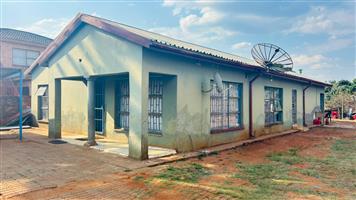 House for Sale in Eltivillas, Louis Trichardt