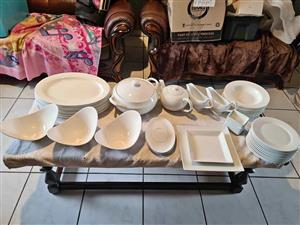Large 47 piece dinner set