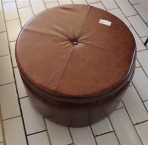 BROWN ROUND LEATHER OTTOMAN (S067691A)