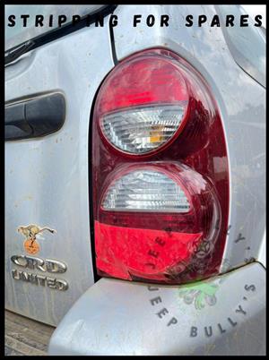Jeep Cherokee KJ 2.8 (2005) Facelift Taillight: Stripped 4 Spares