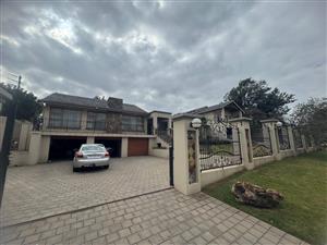 House For Sale in Oakdene