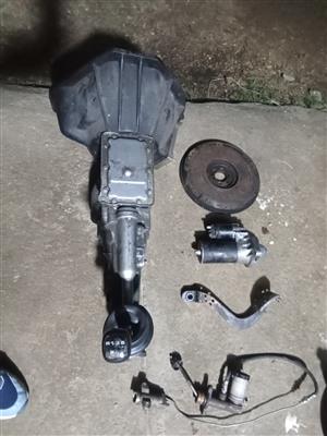 Ford 5 speed gearbox, gearlever, fork, flywheel, clutch Master, starter, pedal