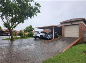 3 bedroom house for sale in Thatch Hill Estate