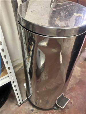 Stainless  steel Pedal bin
