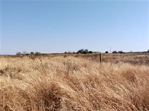 Lindleyspoort, Swartruggens – Exceptional Farming Opportunity with Abundant Water