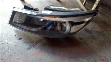 Kia Sedona headlight