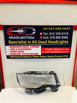 Jeep grand Cherokee right side headlight replacement lens