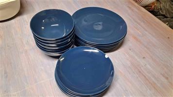 Crockery set - 18 piece