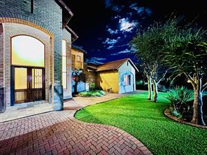 House For Sale in Aloe Ridge