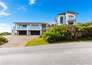 House For Sale in Pinnacle Point Golf Estate
