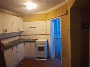 1 bedroom cottage to let in protea Street Kensington jhb