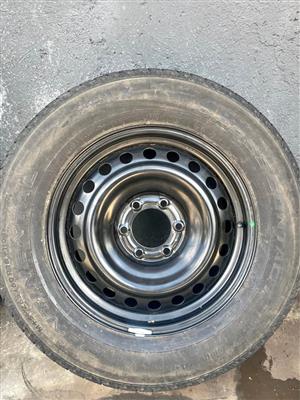 Universal 18 Steel Rim (With Used Tyre)