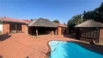 House For Sale in Brackendowns