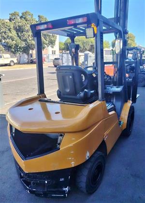 Forklift Mitsubishi 3.5 ton Grendia For Sale