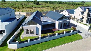 House For Sale in Kingswood Golf Estate