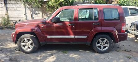 2008 JEEP CHEROKEE 3.7 KK STRIPPING FOR PARTS