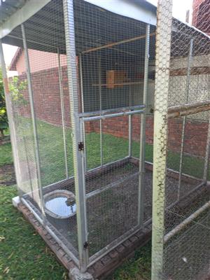 Cage for parrots, very strong buildt 