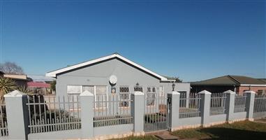 Looking for new family to make me their new home