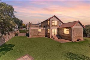 House For Sale in Barbeque Downs