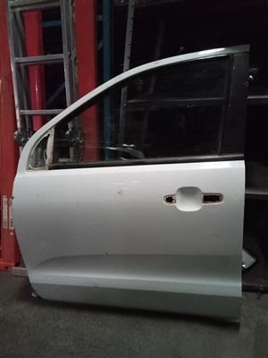 Ford Ranger T7 Double Cab Door