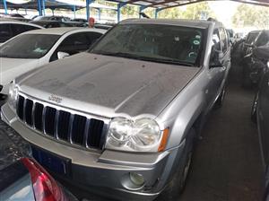 Jeep grand Cherokee 5.7L Hemi accident , engine starts