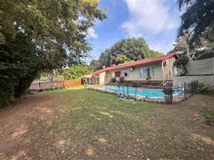 Townhouse For Sale in Dawncliffe
