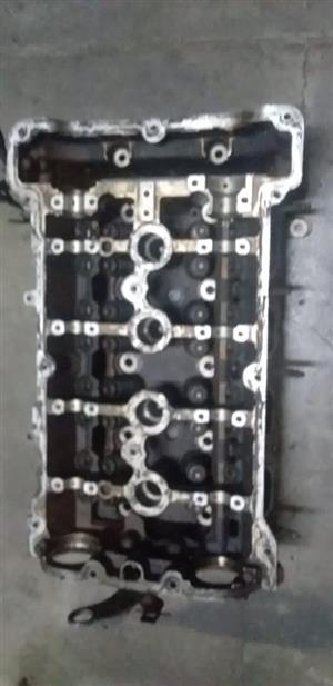 PEUGEOT Cylinder Head
