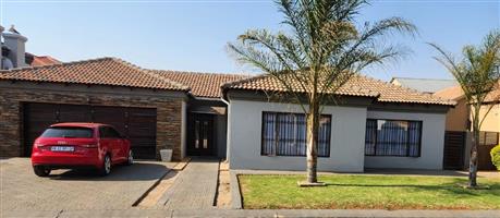 House For Sale in The Orchards