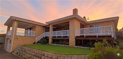 House For Sale in Dana Bay