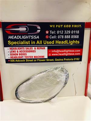 Porsche 987.2 Cayman and Boxter right side headlight replacement lens