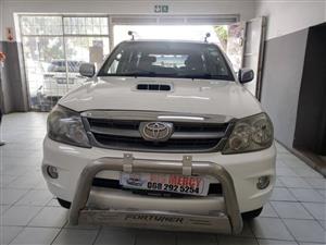 2007 TOYOTA FORTUNER 3.0 D4D 4X4 7 SEATER MANUAL