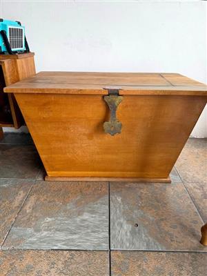 Origan pine wooden blanket chest storage