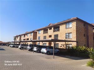 Stunning 2-Bedroom Apartment with Pool – Prime Location Near Blueberry Square