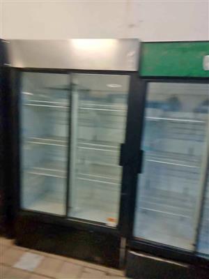 1140 Display Fridges