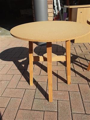 Round coffee or bedside table