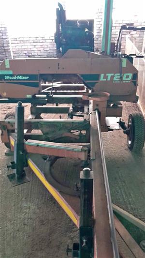 Woodmizer LT 20 on trailer. 3 silinder motor