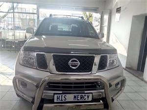 2011 NISSAN NAVARA 2.5 TDI MANUAL