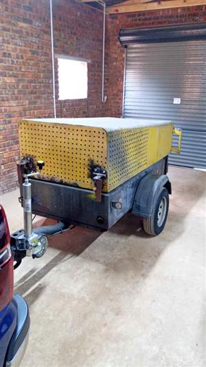 Compair c50 mobile compressor