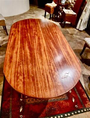 Oval 6 seater dining table
