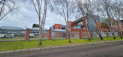 781sqm Ready to move in offices o lease in Midridge Park Midrand