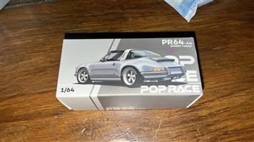 1/64 scale model cars