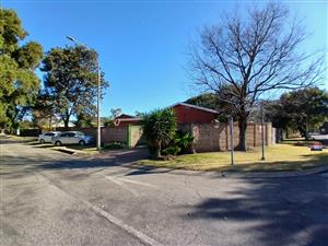 House For Sale in Alberton