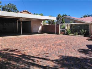 House For Sale in Ladybrand