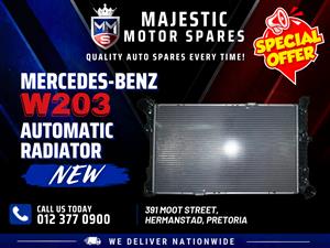 Mercedes-Benz W203 Automatic Radiator for Sale (NEW)