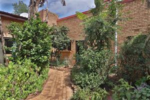 House For Sale in Ruimsig