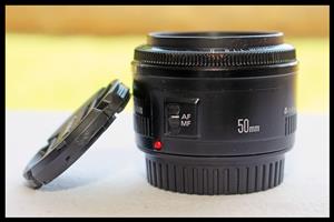 Canon EF 50mm f/1.8 II