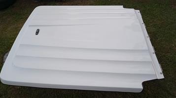Nissan np200 fibreglass loadbox lid