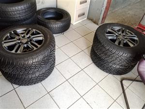 18" Ford Ranger Wildtrack/Everest original mags with good used 265/60/18 tyres s