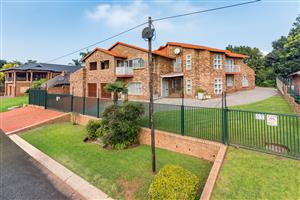 Beautiful Facebrick Home with Breathtaking Views